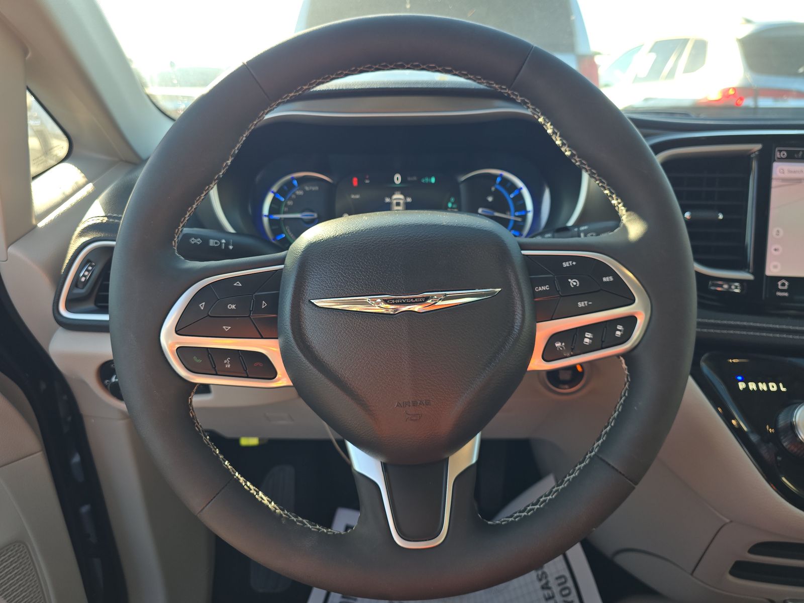 2024 Chrysler Pacifica Hybrid Select FWD