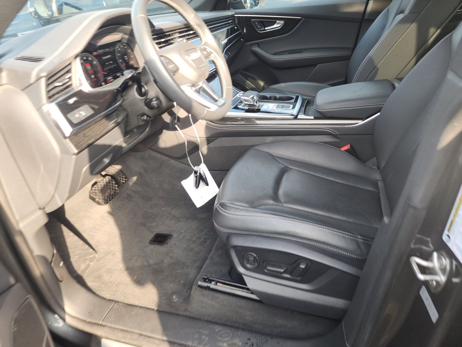 2023 Audi Q8 Premium Plus AWD