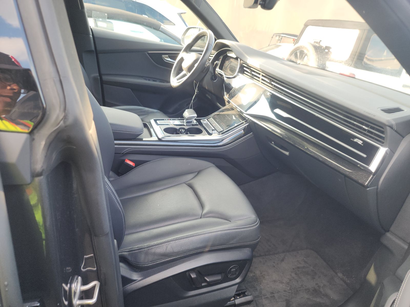 2023 Audi Q8 Premium Plus AWD