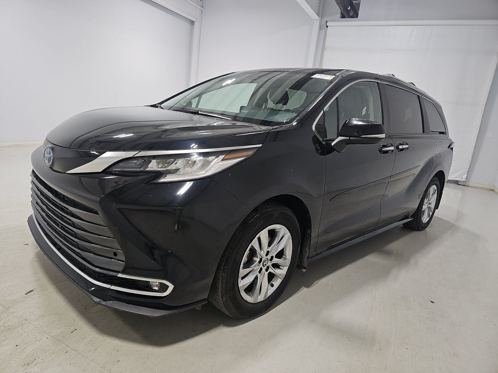 2024 Toyota Sienna Limited AWD