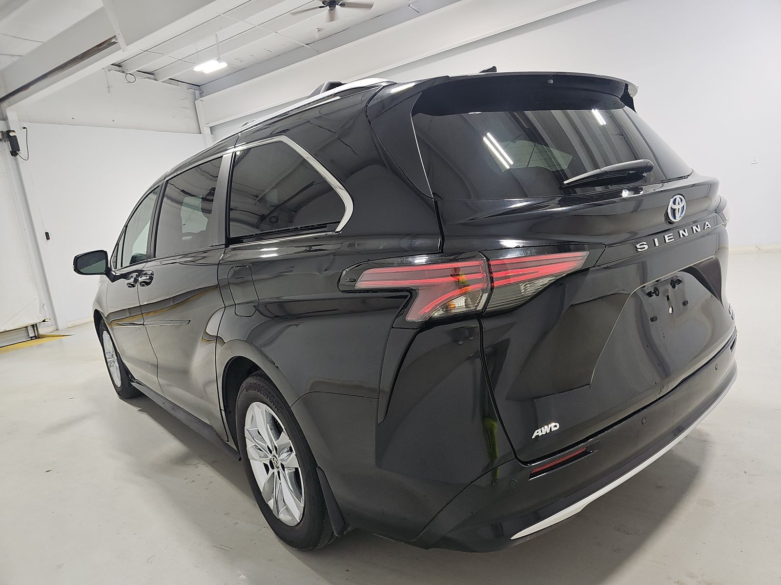 2024 Toyota Sienna Limited AWD