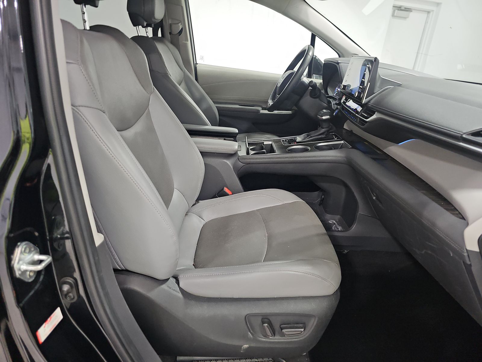 2024 Toyota Sienna Limited AWD