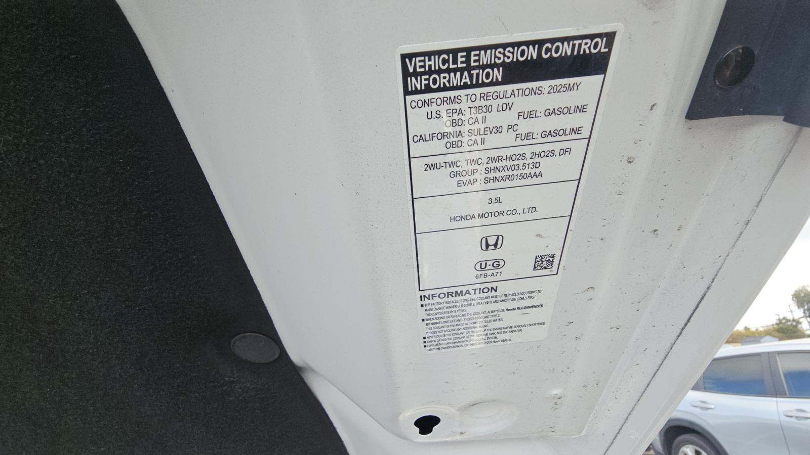 2025 Honda Pilot Touring FWD