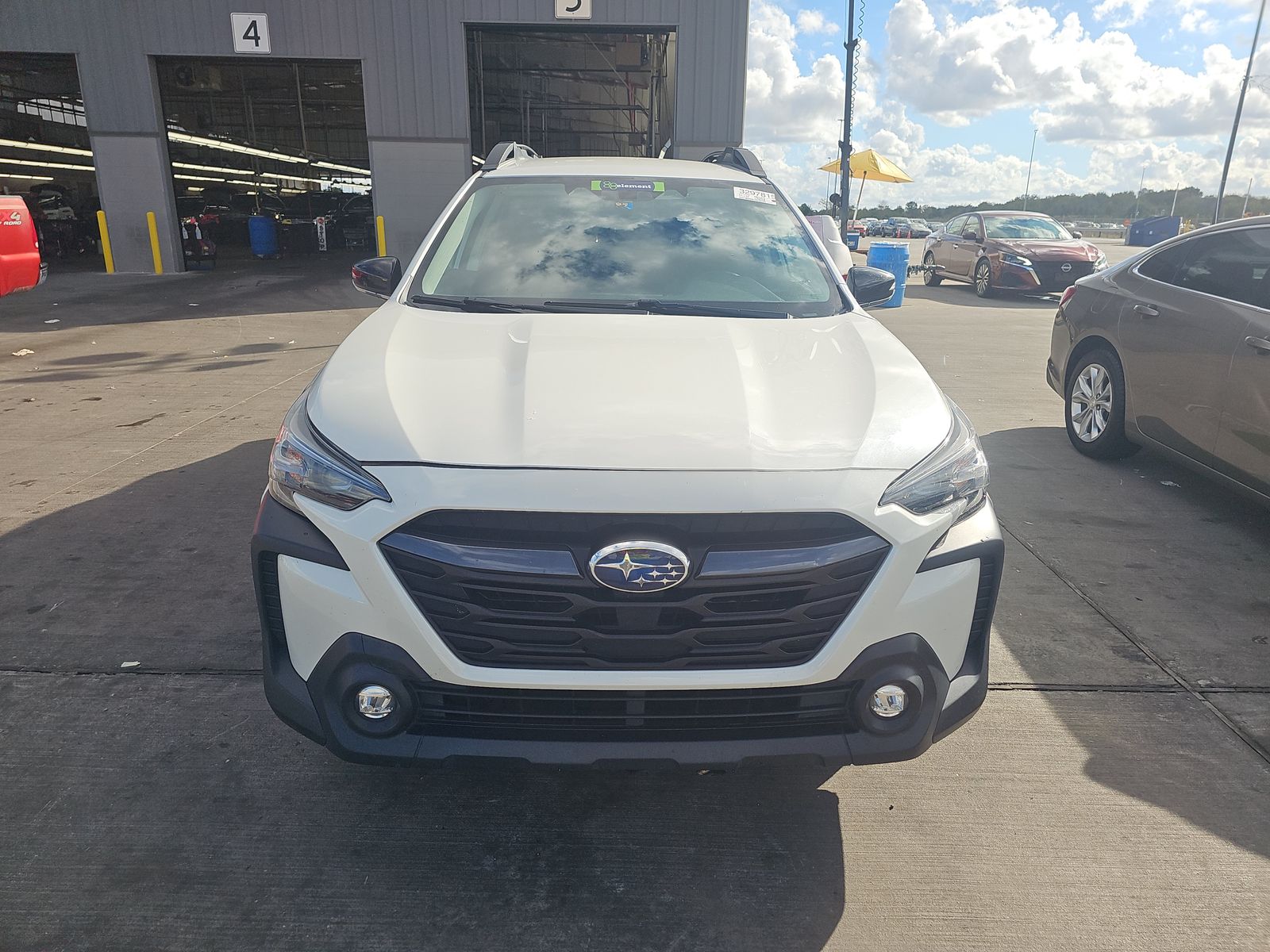 2023 Subaru Outback Premium AWD