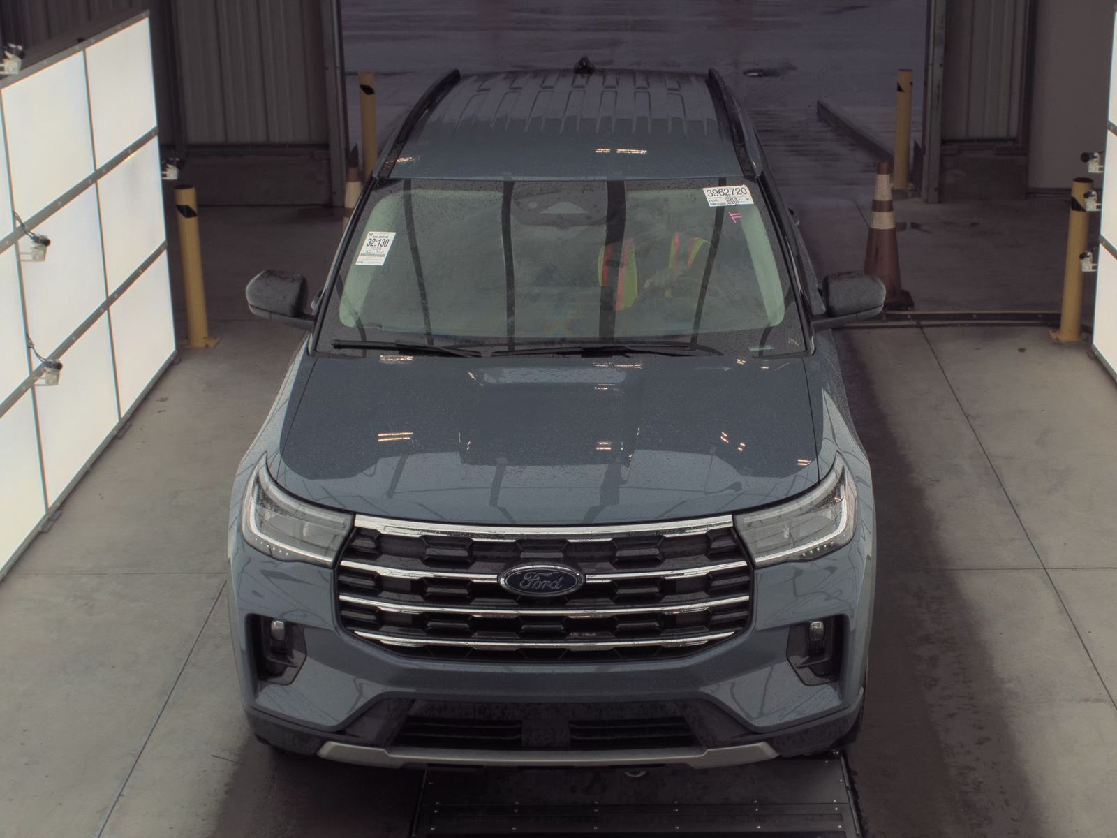 2025 Ford Explorer Active AWD