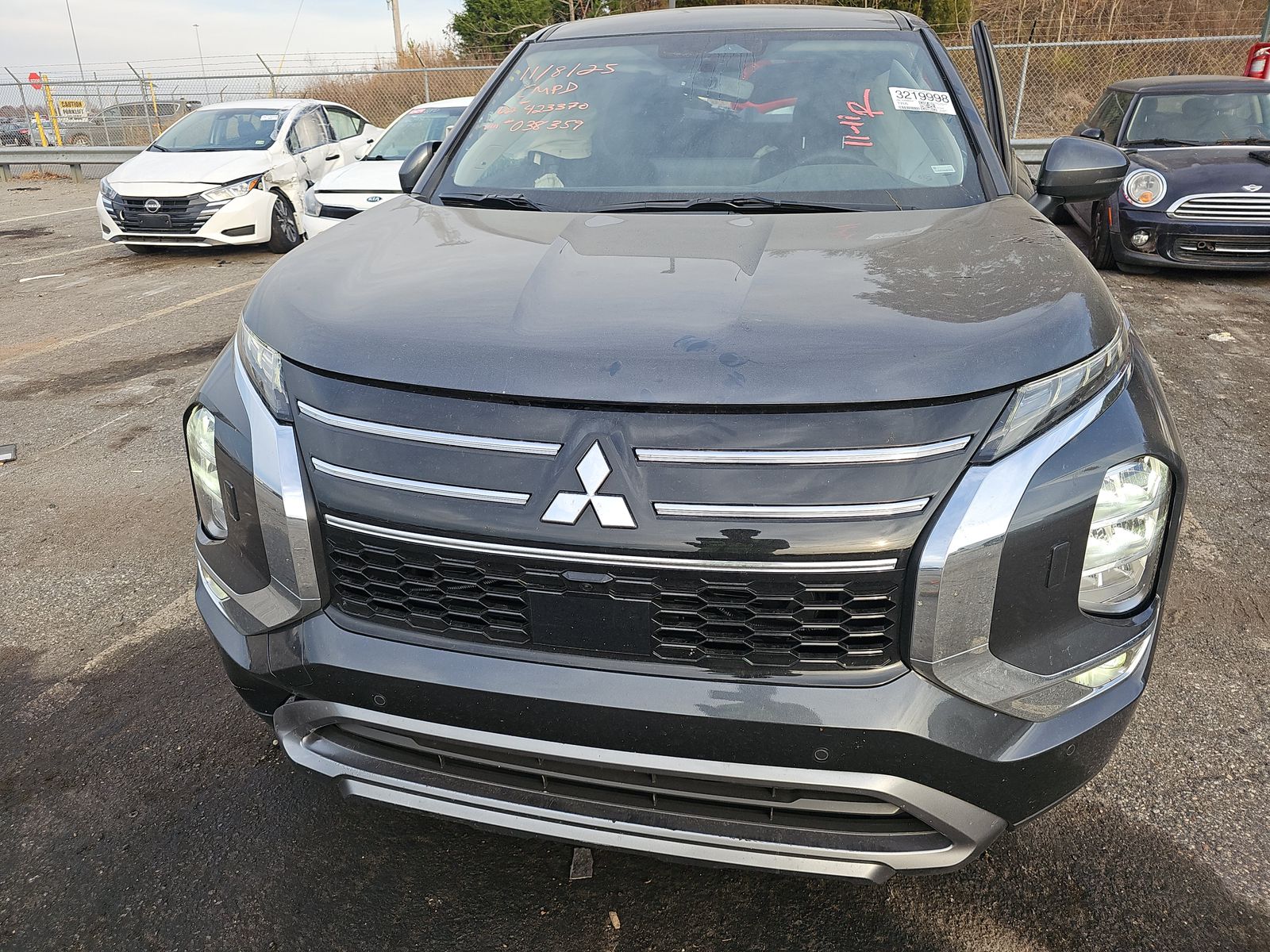 2025 Mitsubishi Outlander SE AWD