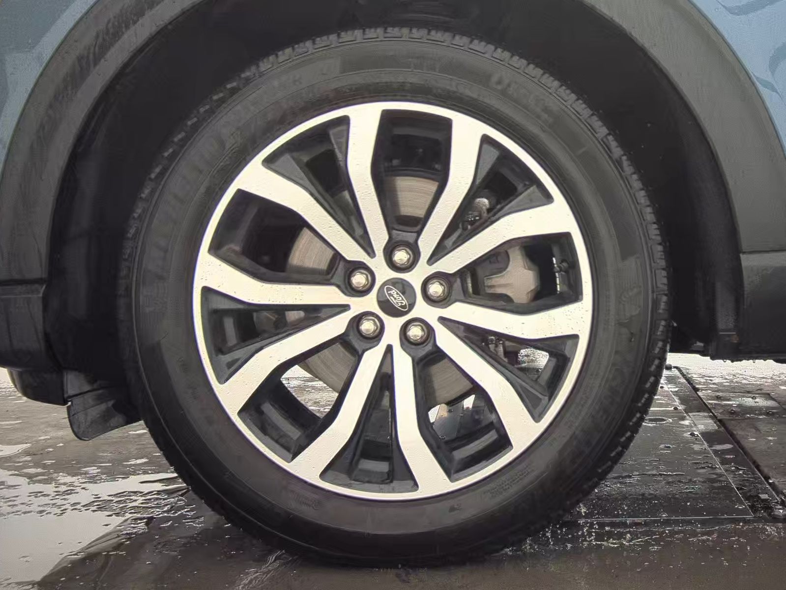 2025 Ford Explorer ST-Line AWD