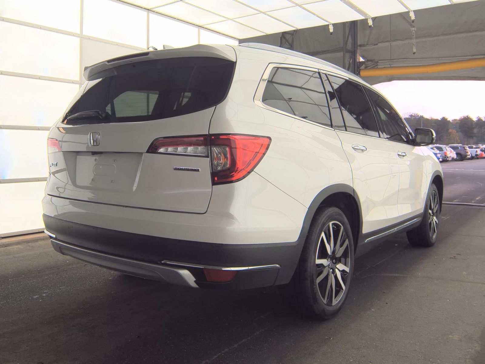 2022 Honda Pilot Touring FWD