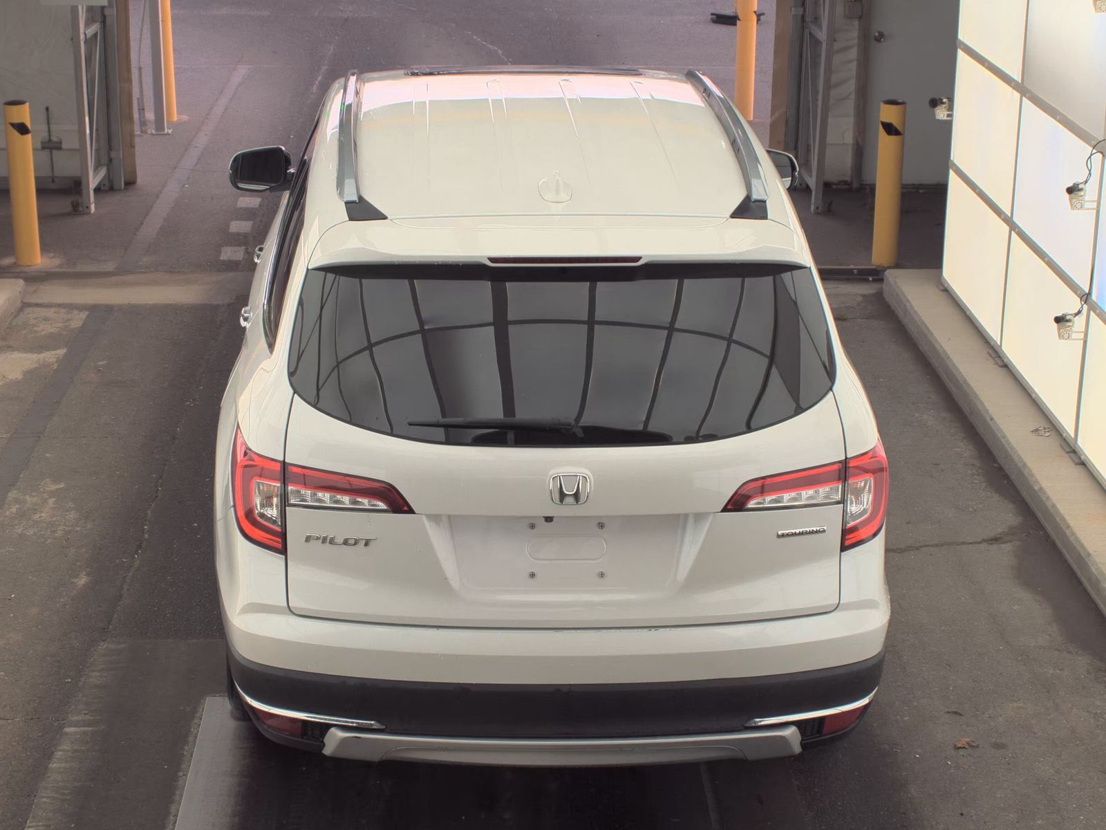 2022 Honda Pilot Touring FWD