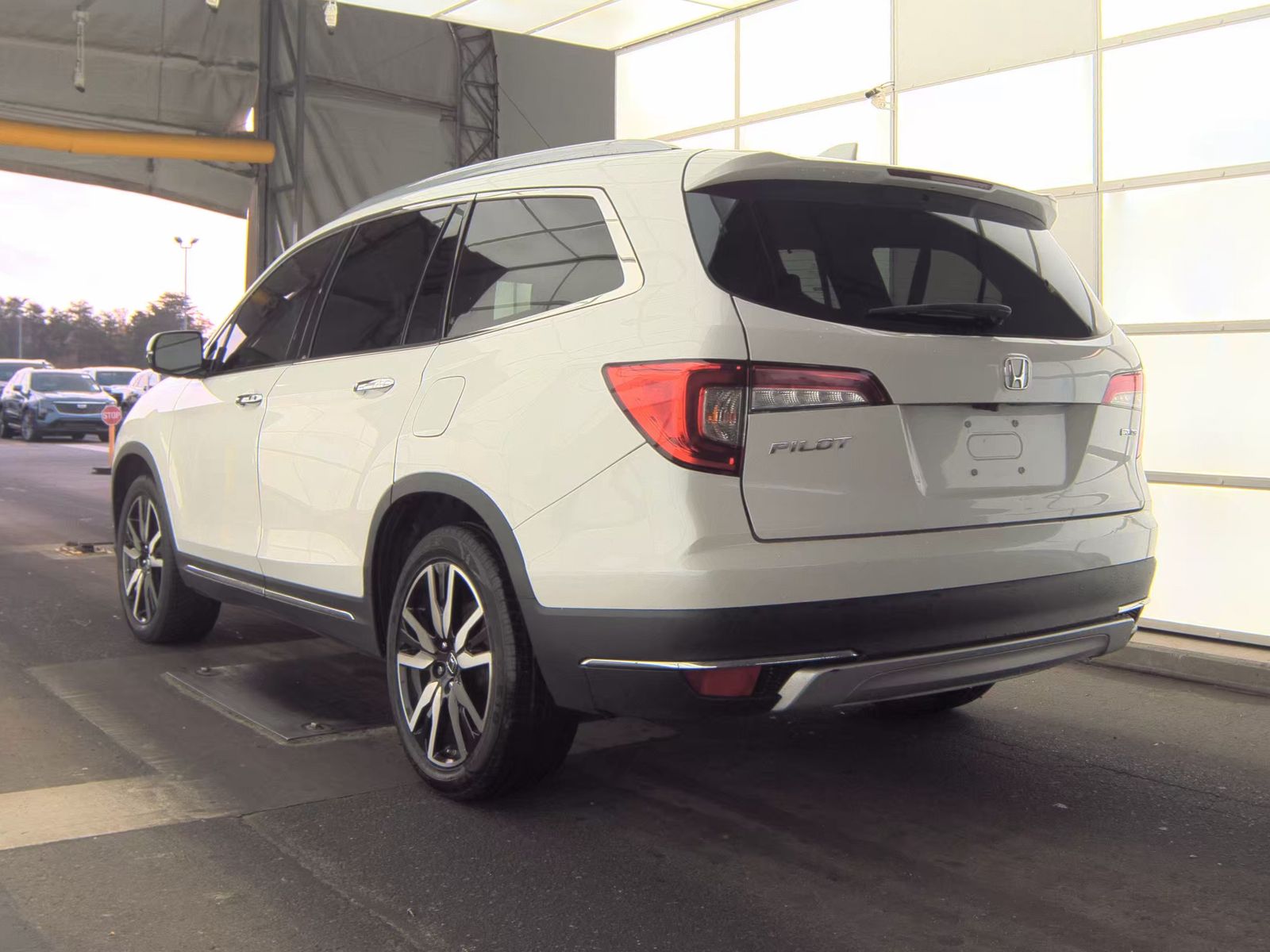 2022 Honda Pilot Touring FWD