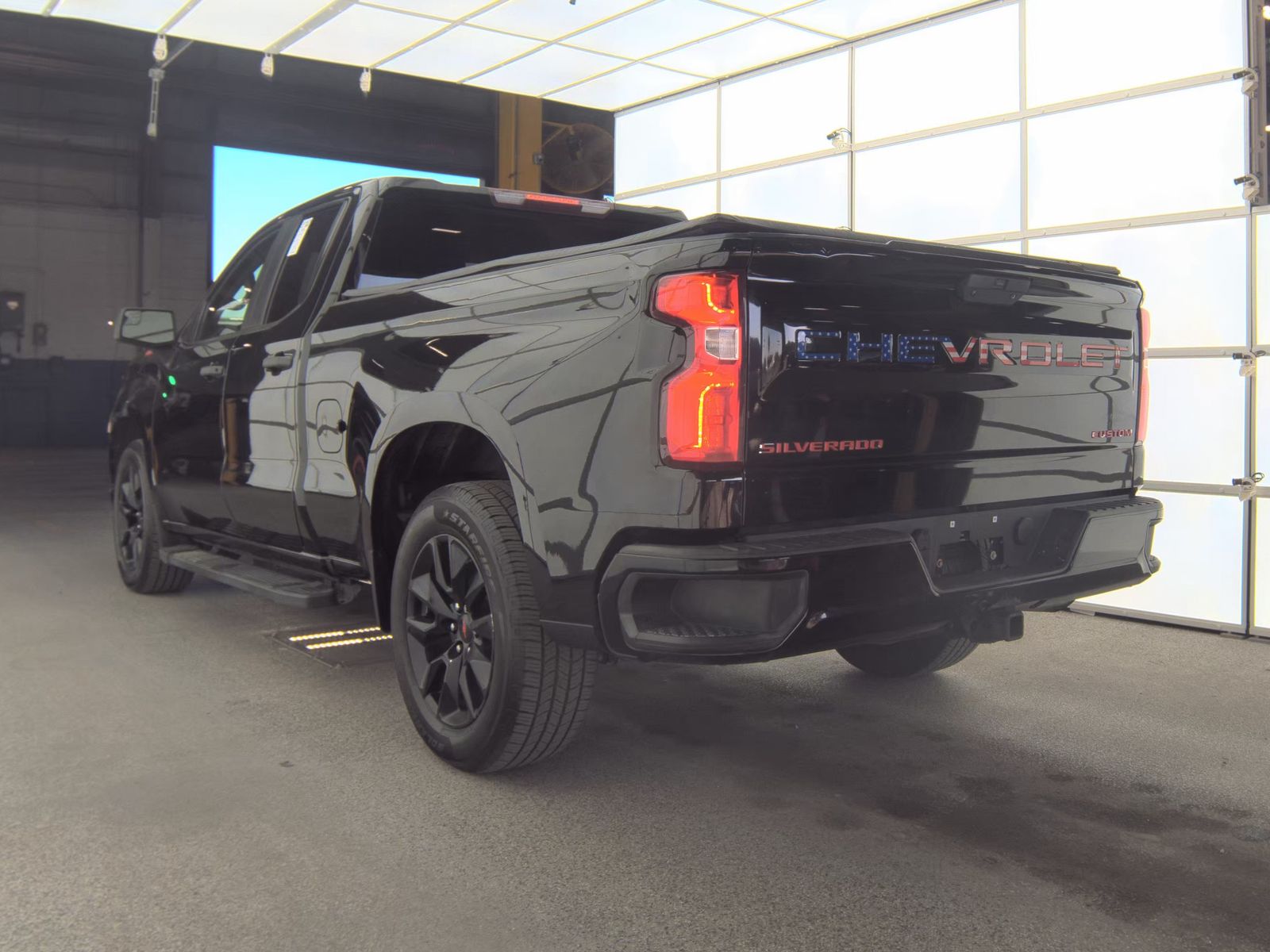 2022 Chevrolet Silverado 1500 Custom RWD