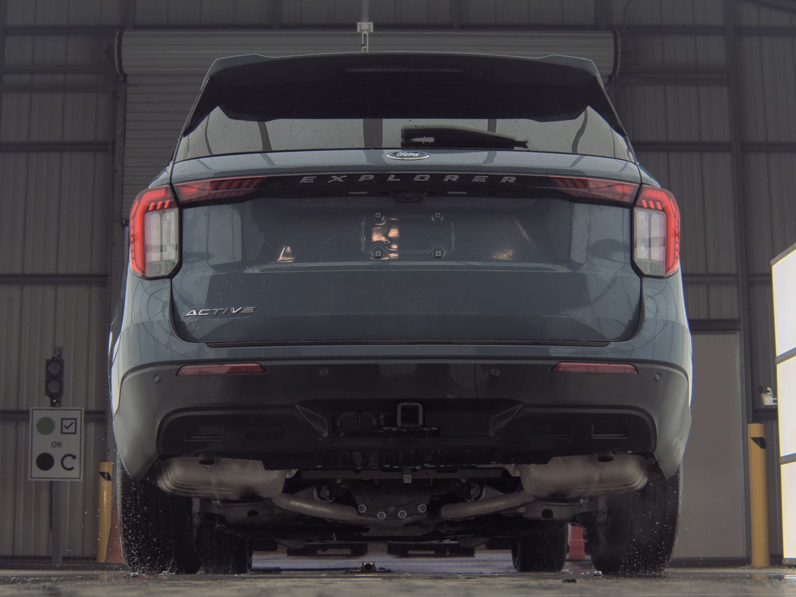 2025 Ford Explorer Active RWD