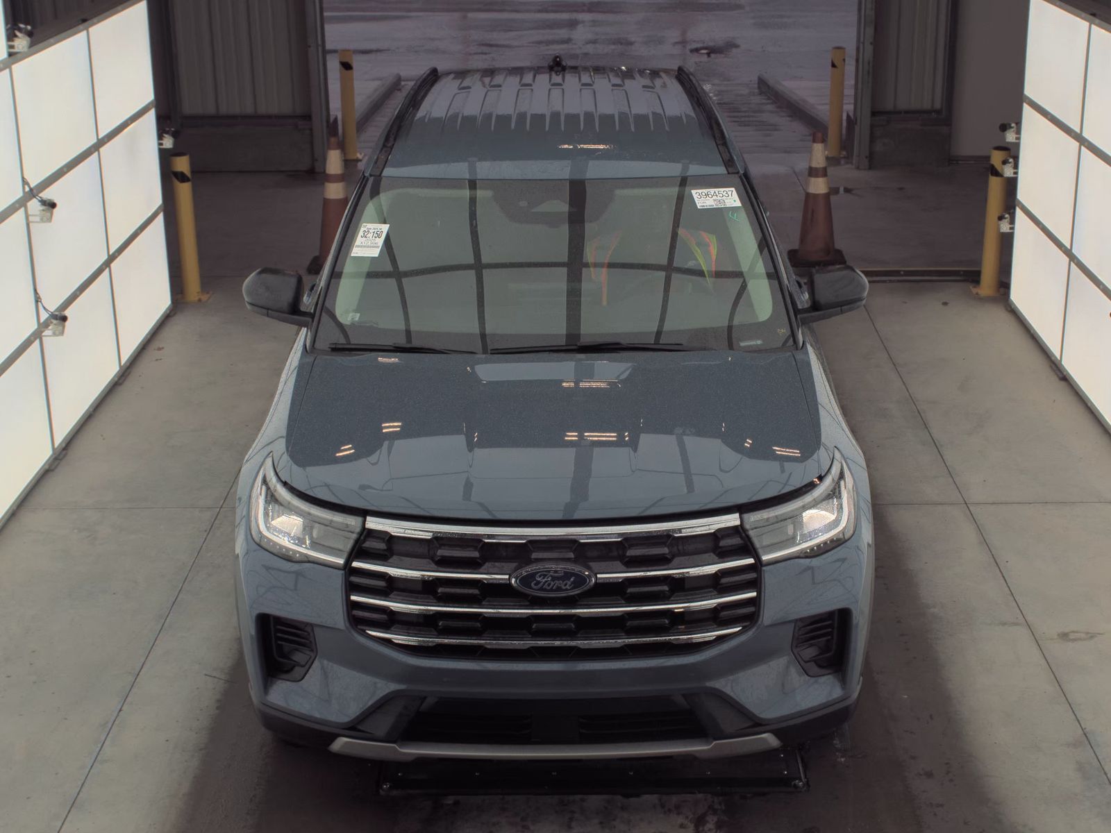 2025 Ford Explorer Active RWD