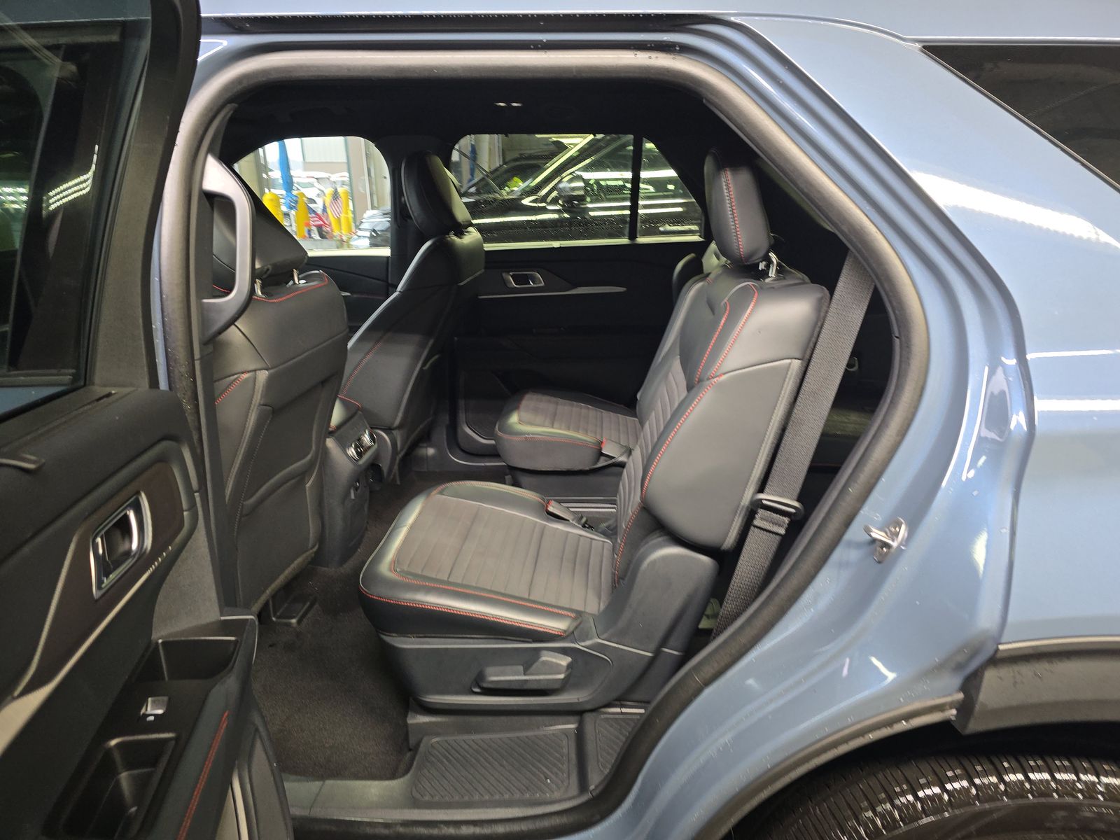 2025 Ford Explorer ST-Line AWD