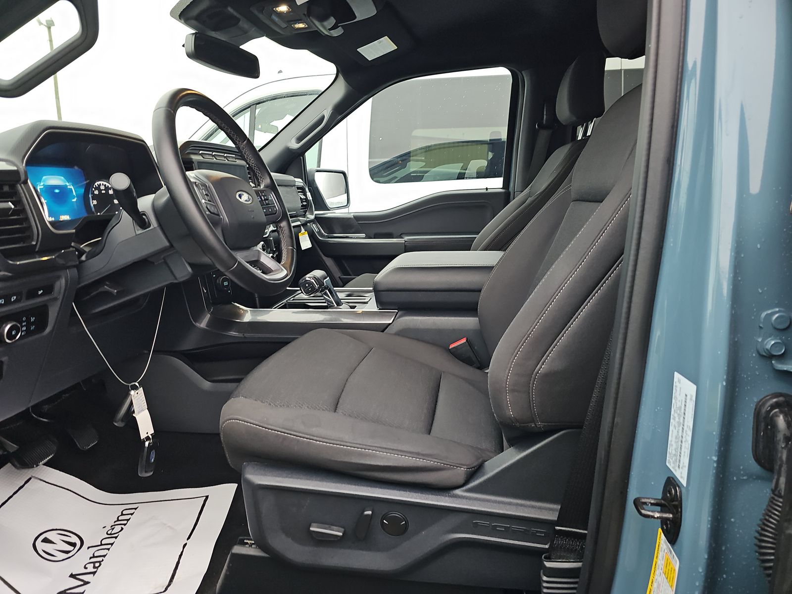 2023 Ford F-150 XLT AWD