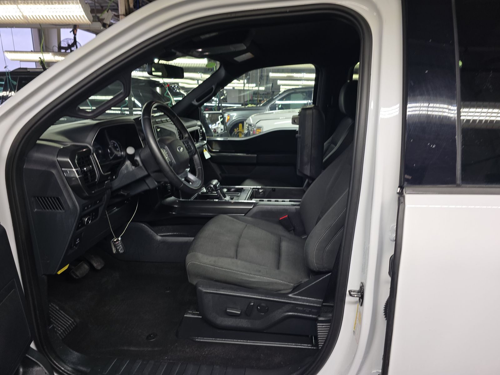 2023 Ford F-150 Hybrid XLT AWD