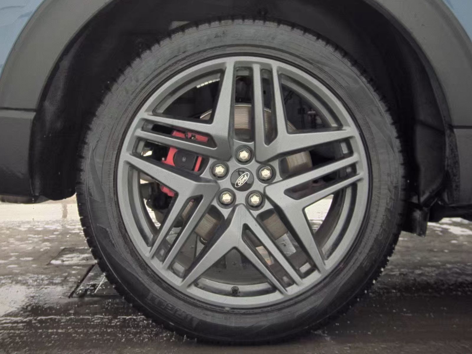 2025 Ford Explorer ST-Line AWD