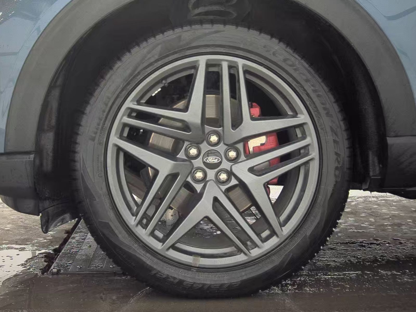 2025 Ford Explorer ST-Line AWD