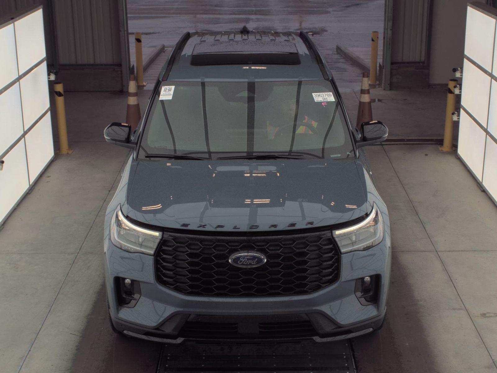 2025 Ford Explorer ST-Line AWD