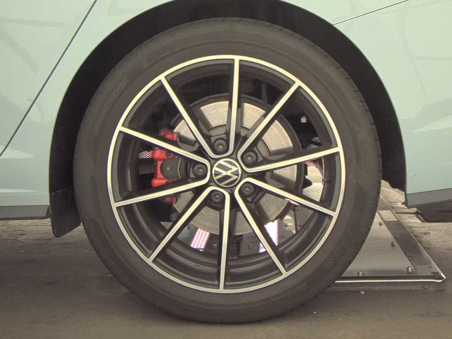 2025 Volkswagen Jetta 2.0T GLI Autobahn FWD