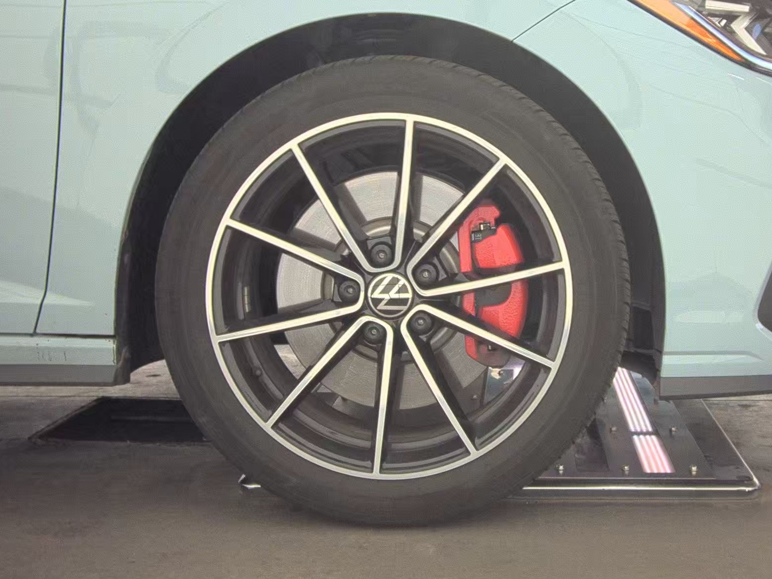 2025 Volkswagen Jetta 2.0T GLI Autobahn FWD