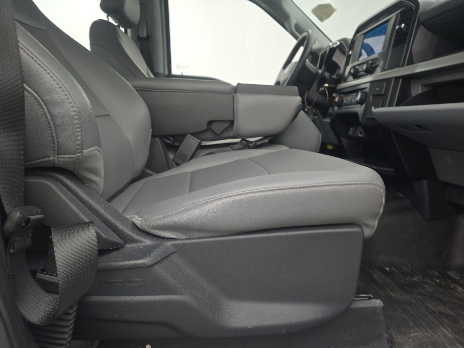 2022 Ford F-150 XL AWD