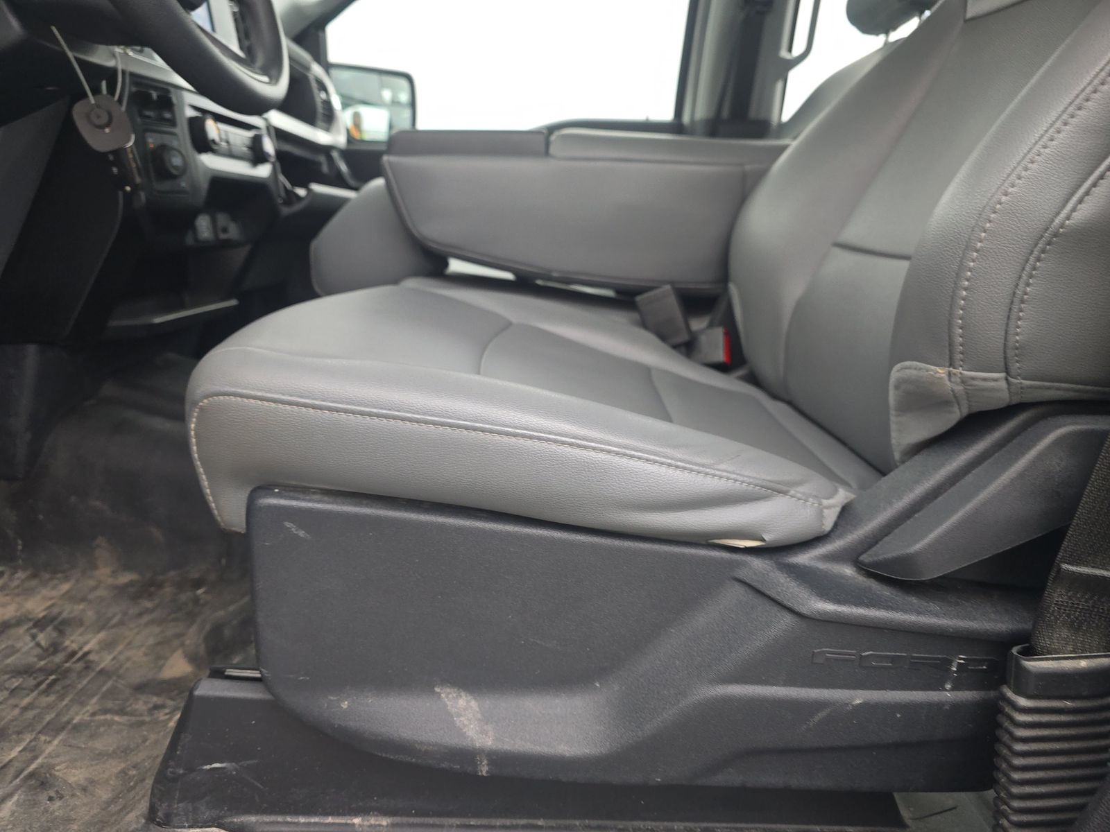 2022 Ford F-150 XL AWD