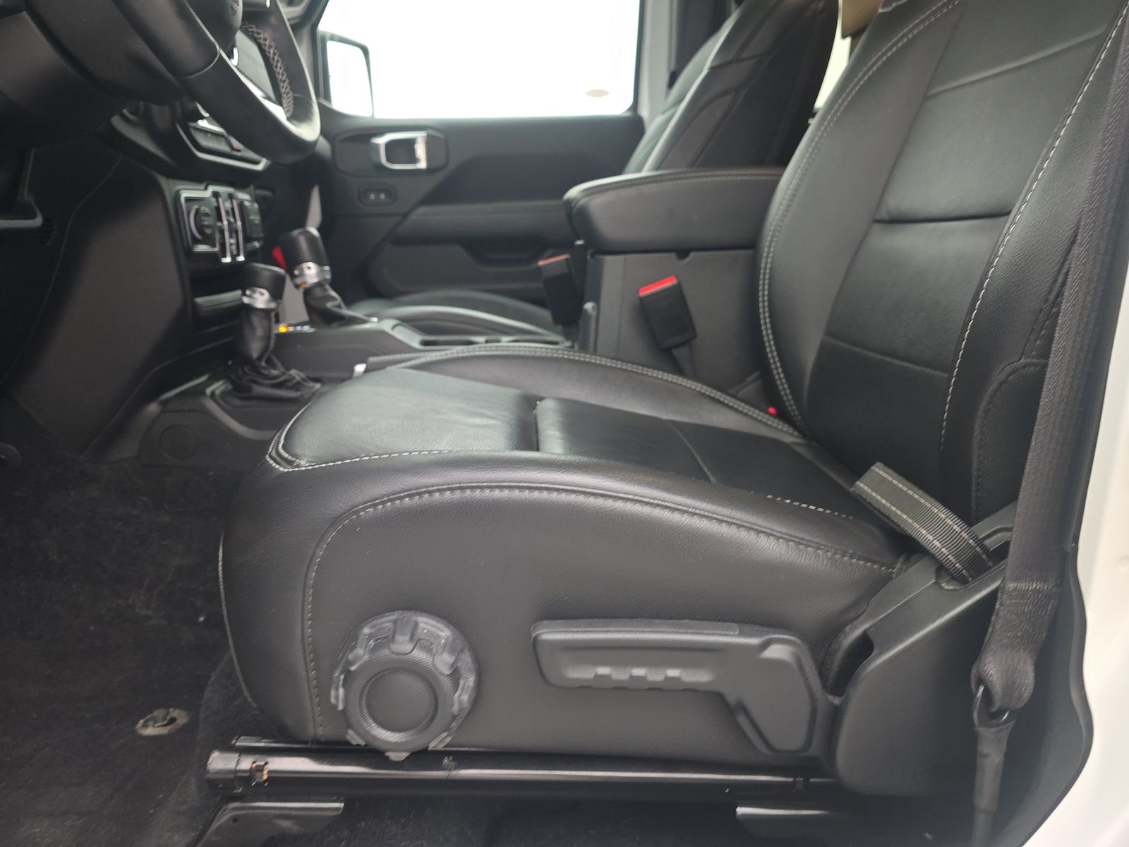 2022 Jeep Wrangler Unlimited Sahara AWD