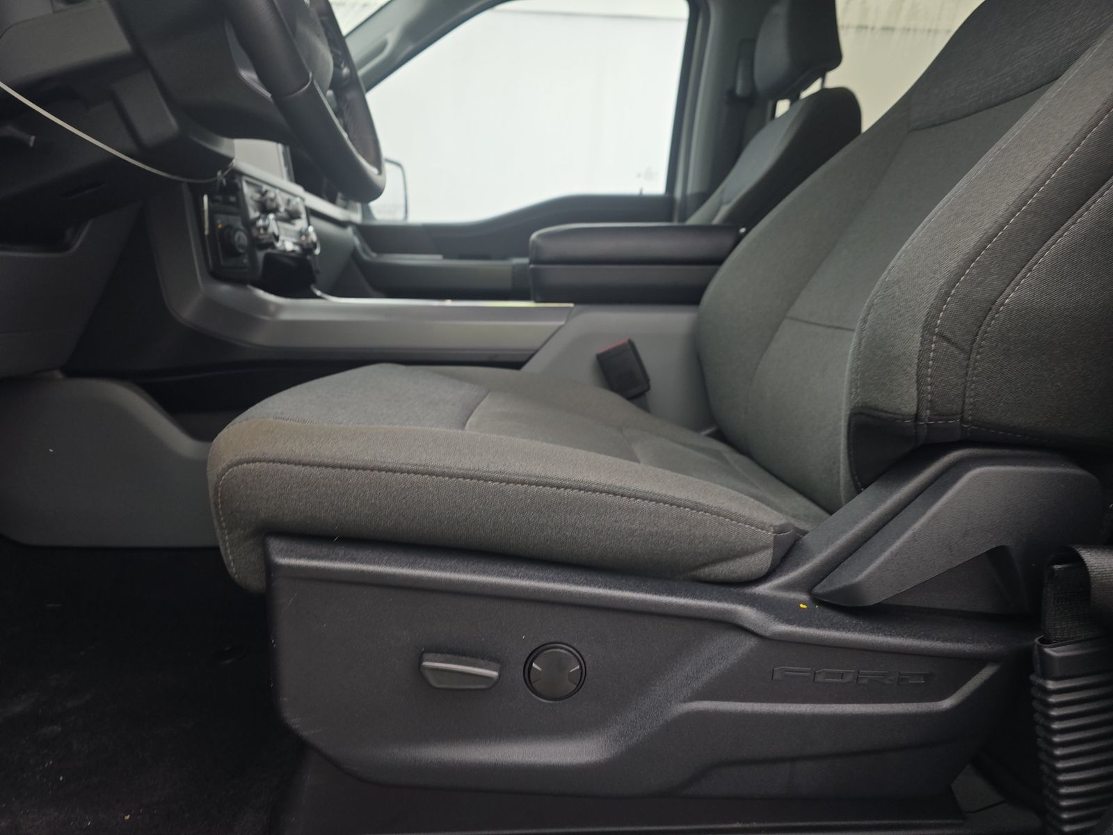 2024 Ford F-150 XLT AWD