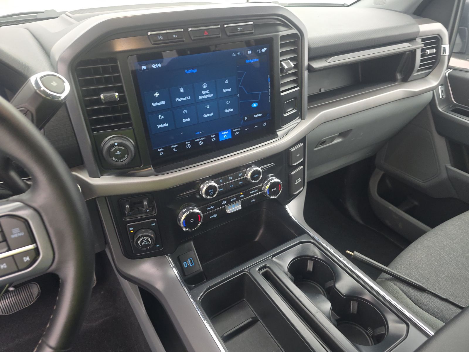 2024 Ford F-150 XLT AWD