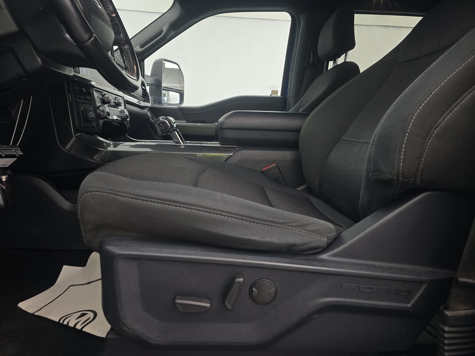 2022 Ford F-150 XLT AWD