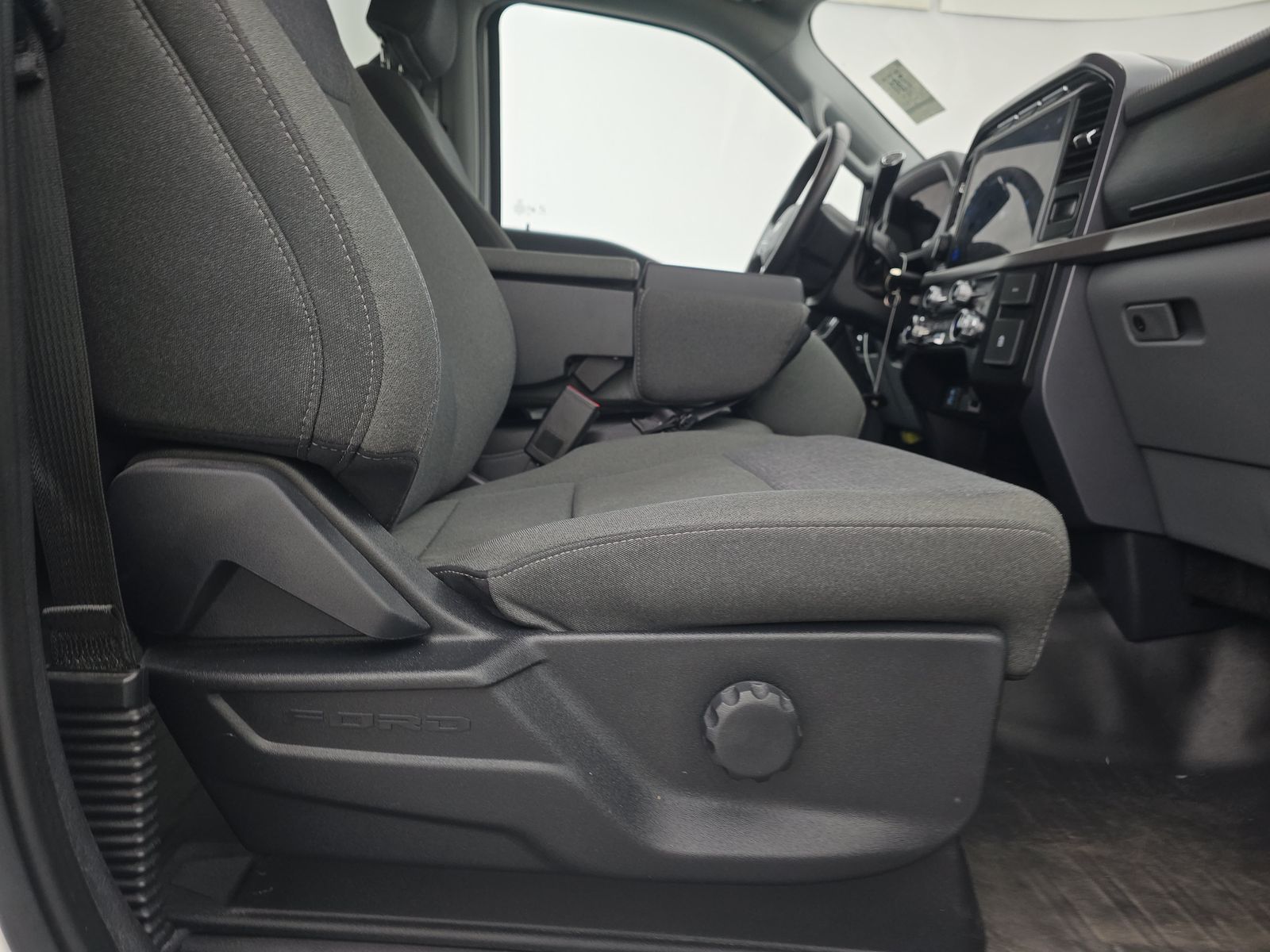 2024 Ford F-150 XLT AWD