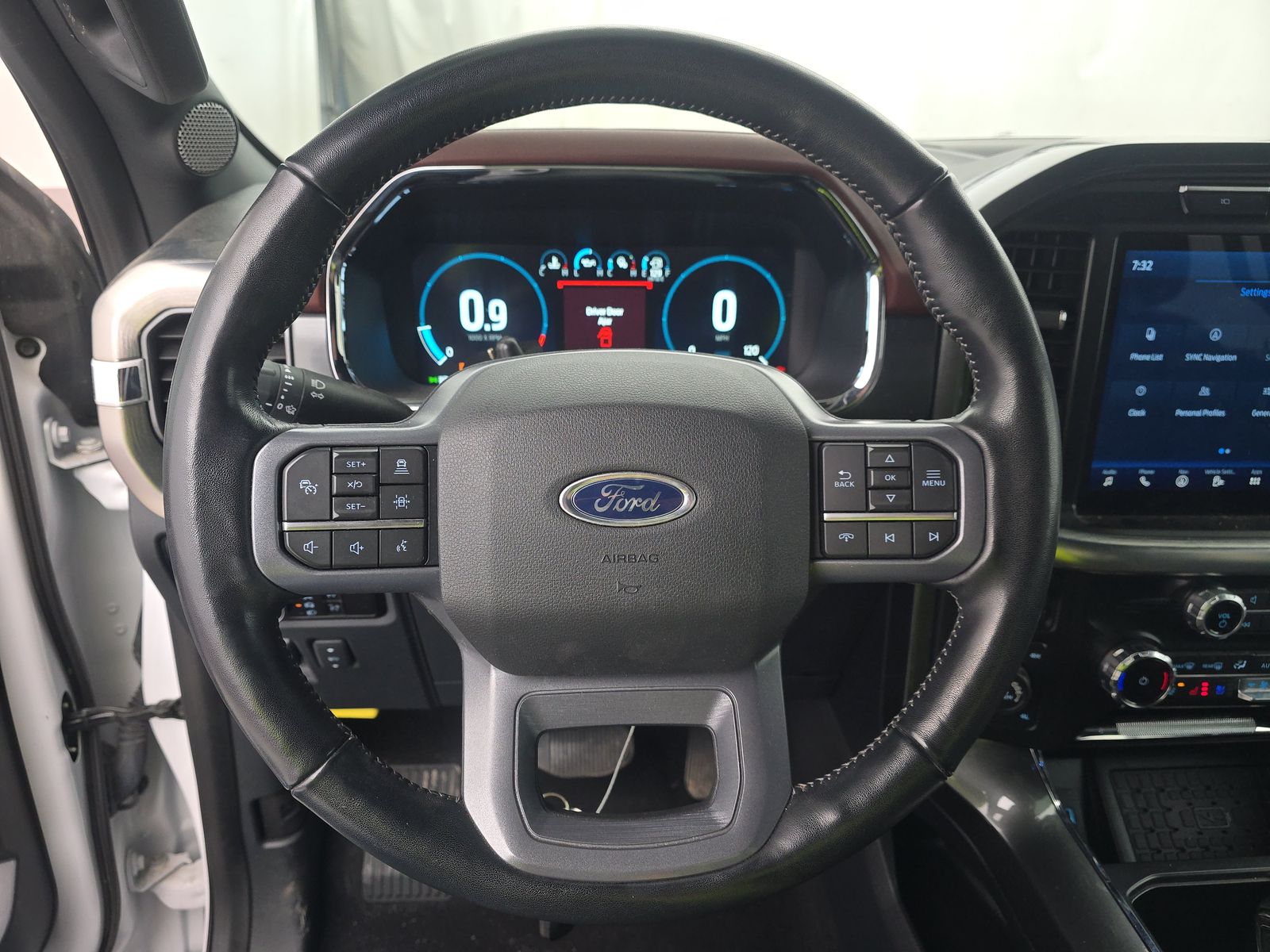 2023 Ford F-150 Lariat AWD