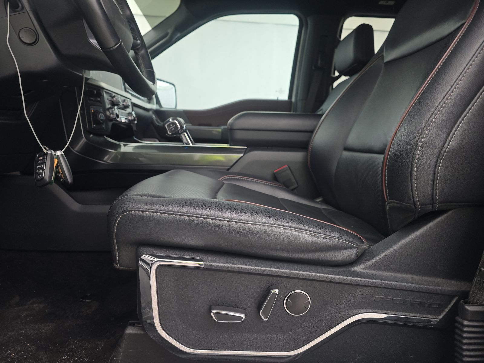 2023 Ford F-150 Lariat AWD