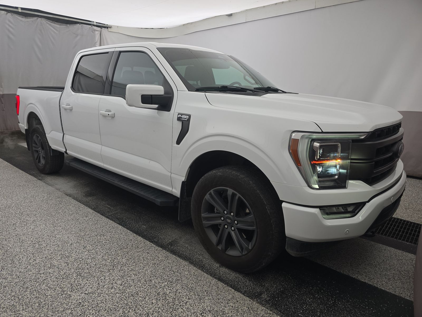 2023 Ford F-150 Lariat AWD