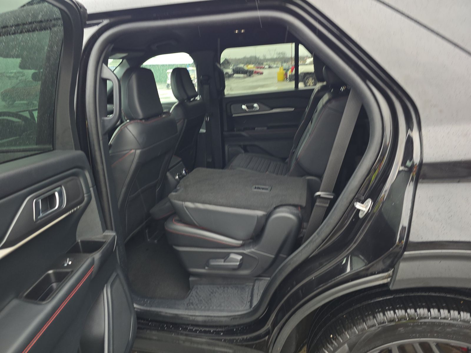 2025 Ford Explorer ST-Line AWD