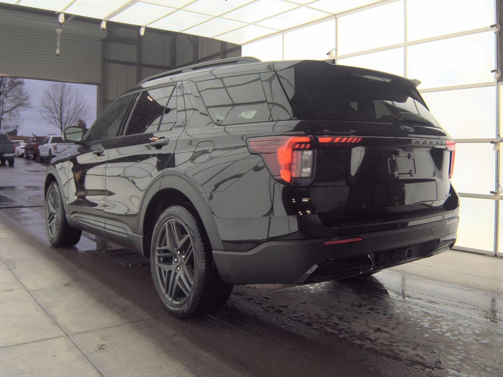 2025 Ford Explorer ST-Line AWD