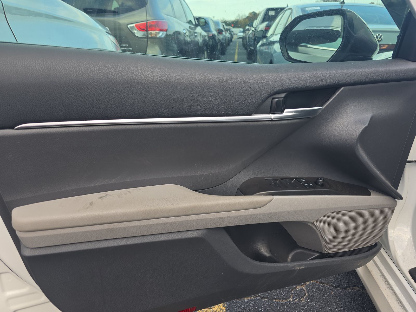 2024 Toyota Camry LE FWD