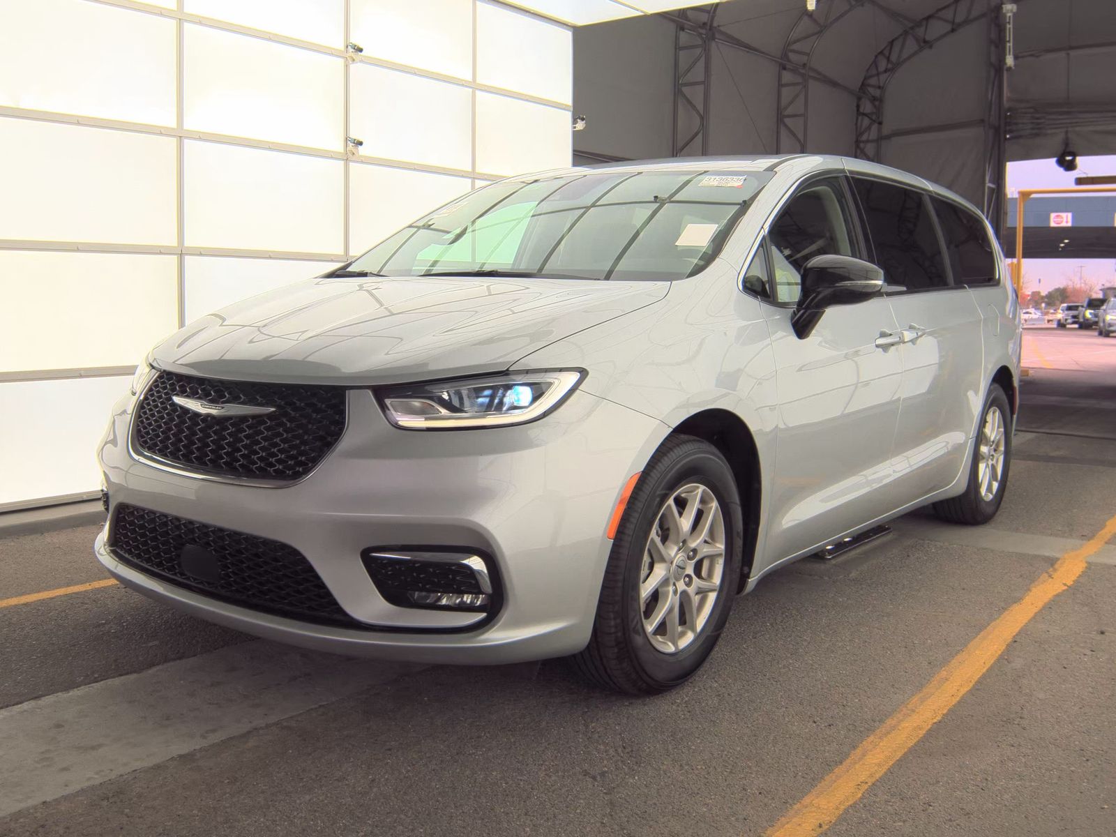 2024 Chrysler Pacifica Touring L FWD