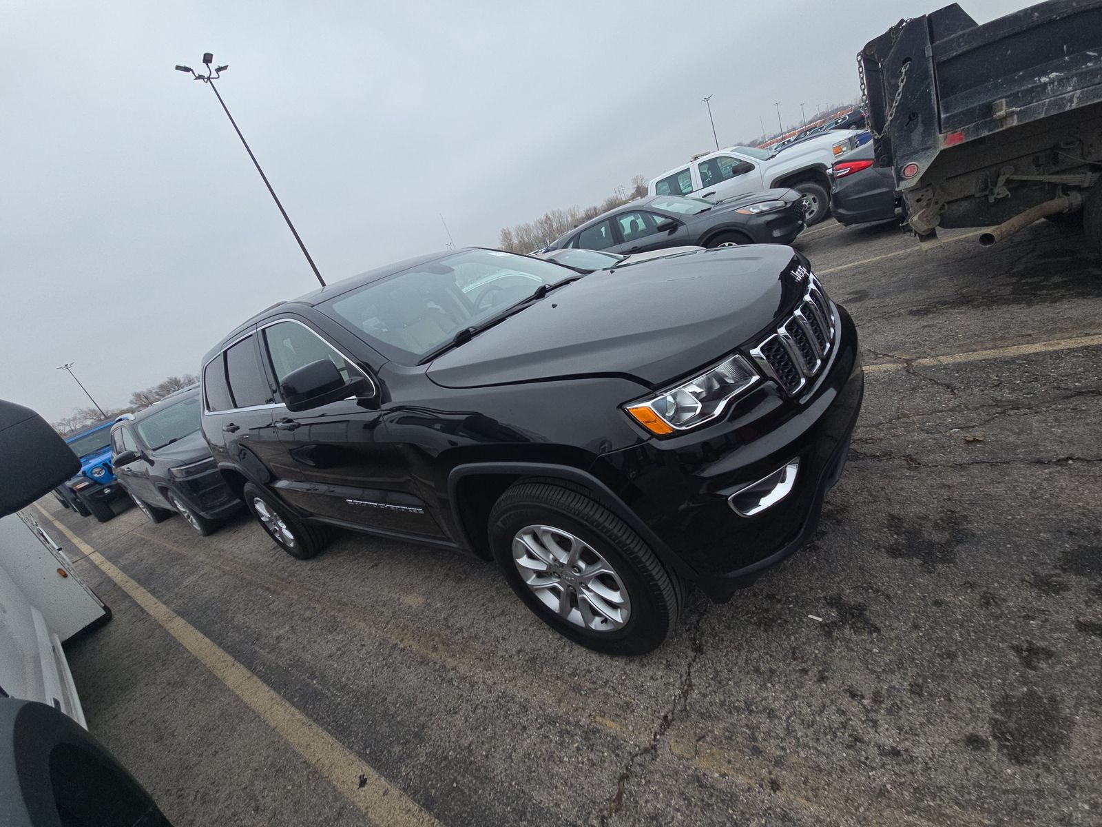 2022 Jeep Grand Cherokee Laredo E AWD