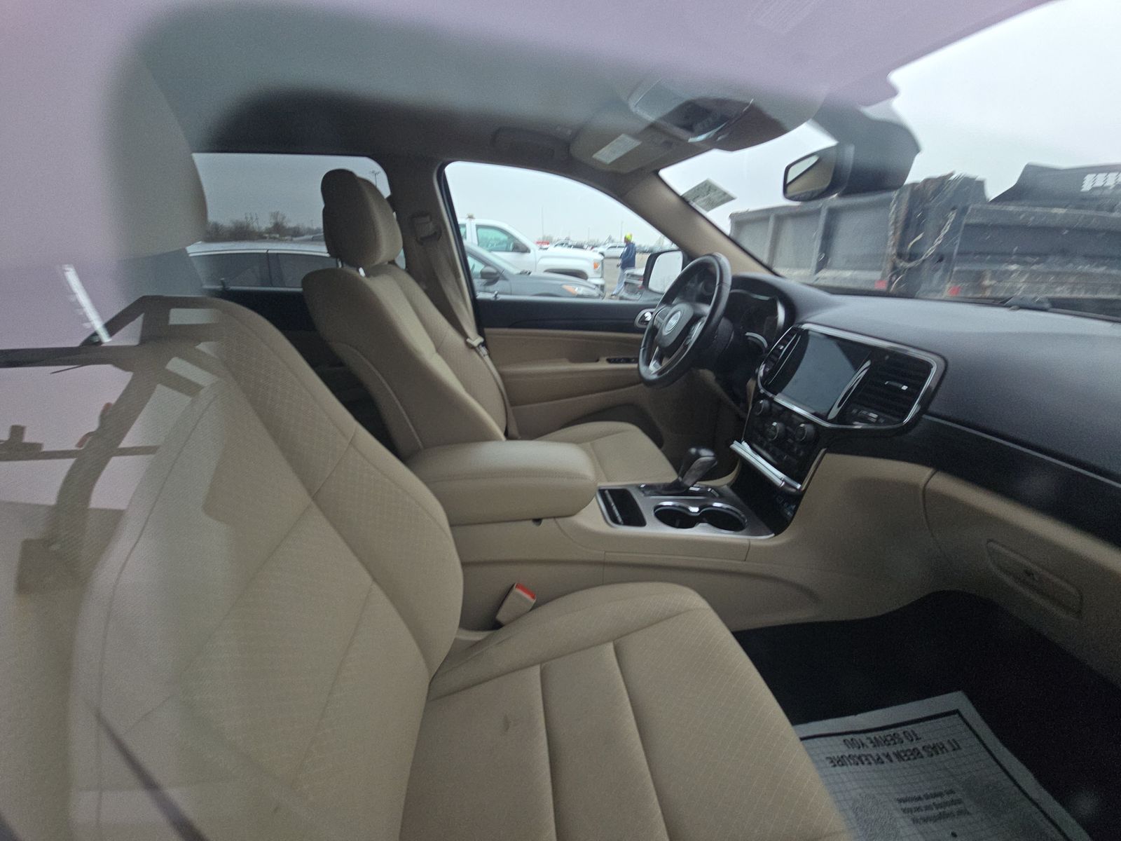 2022 Jeep Grand Cherokee Laredo E AWD