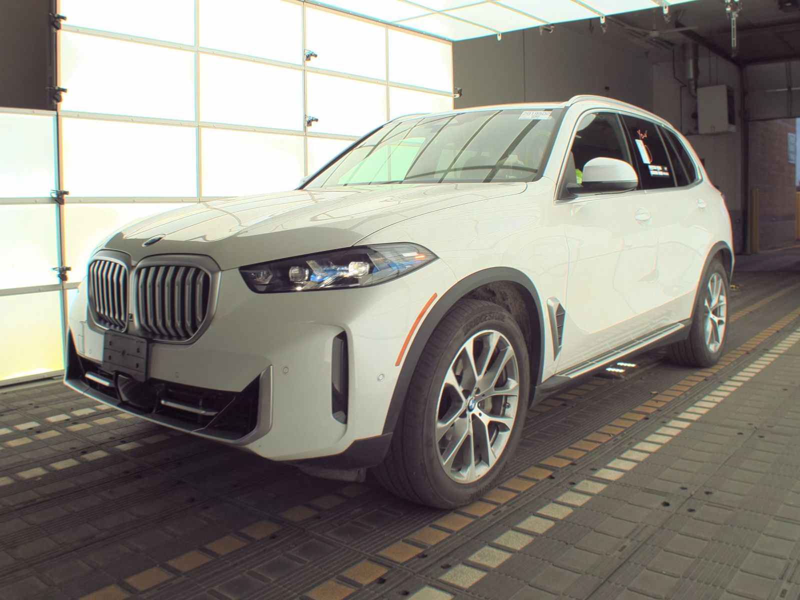 2025 BMW X5 xDrive40i AWD