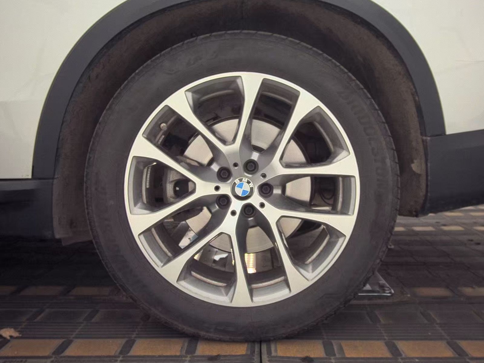 2025 BMW X5 xDrive40i AWD