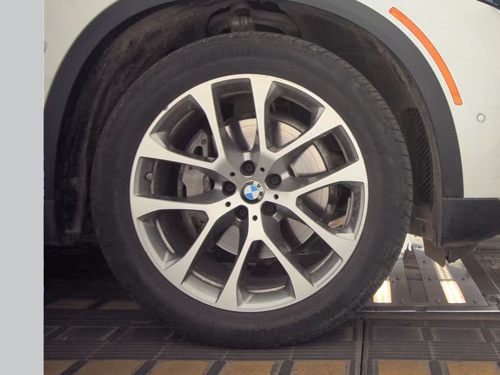 2025 BMW X5 xDrive40i AWD
