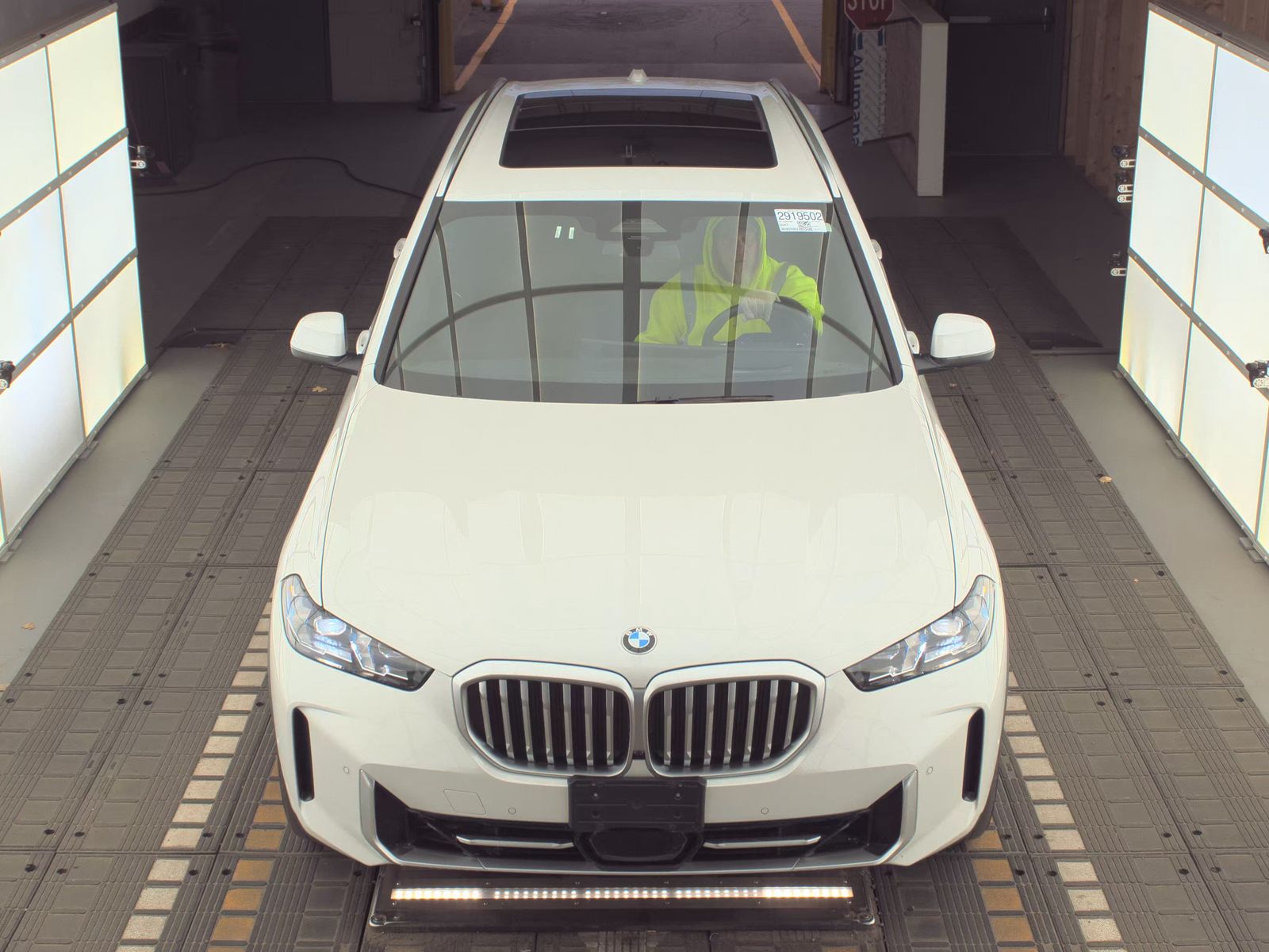 2025 BMW X5 xDrive40i AWD