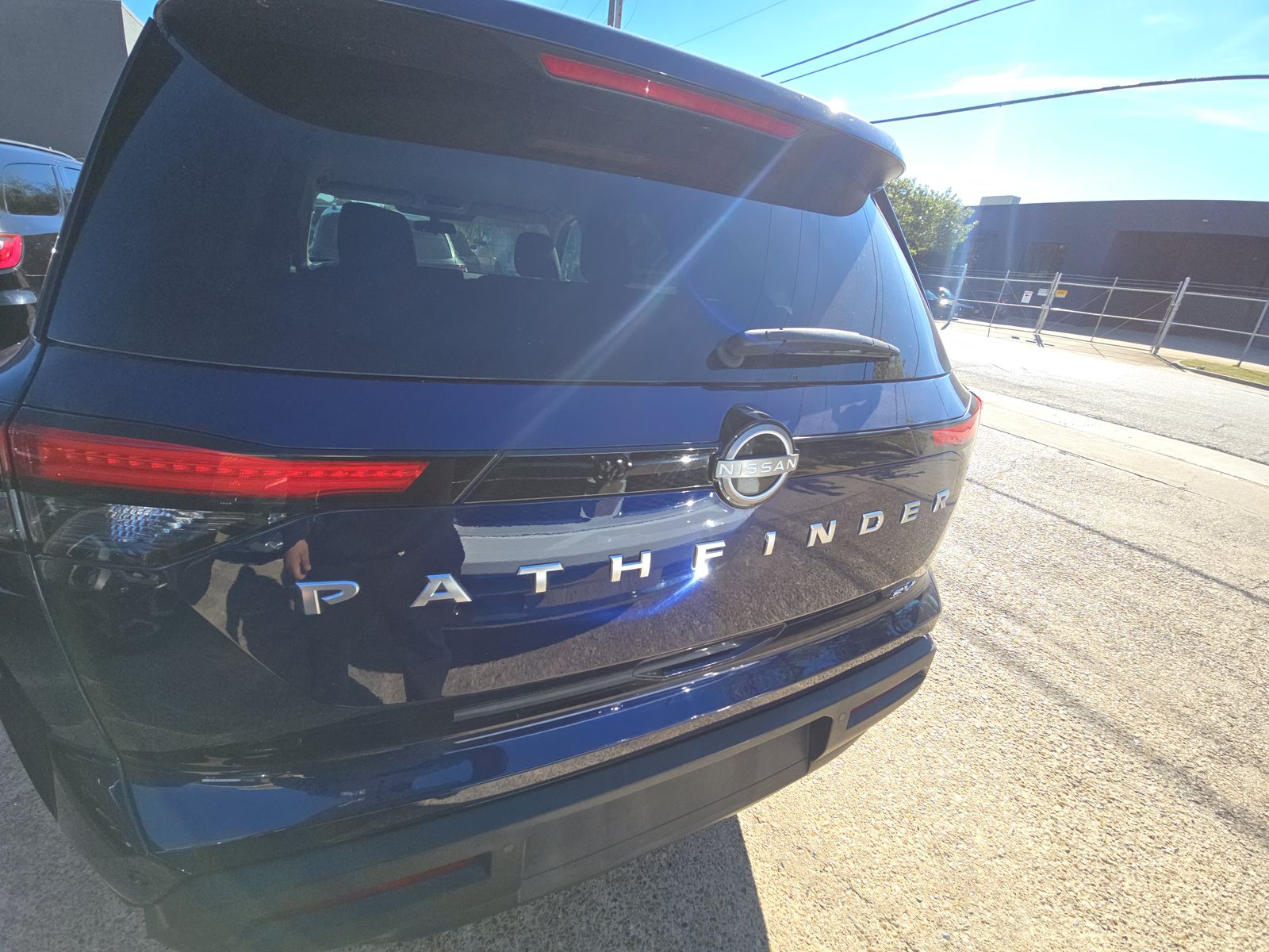 2024 Nissan Pathfinder SV FWD