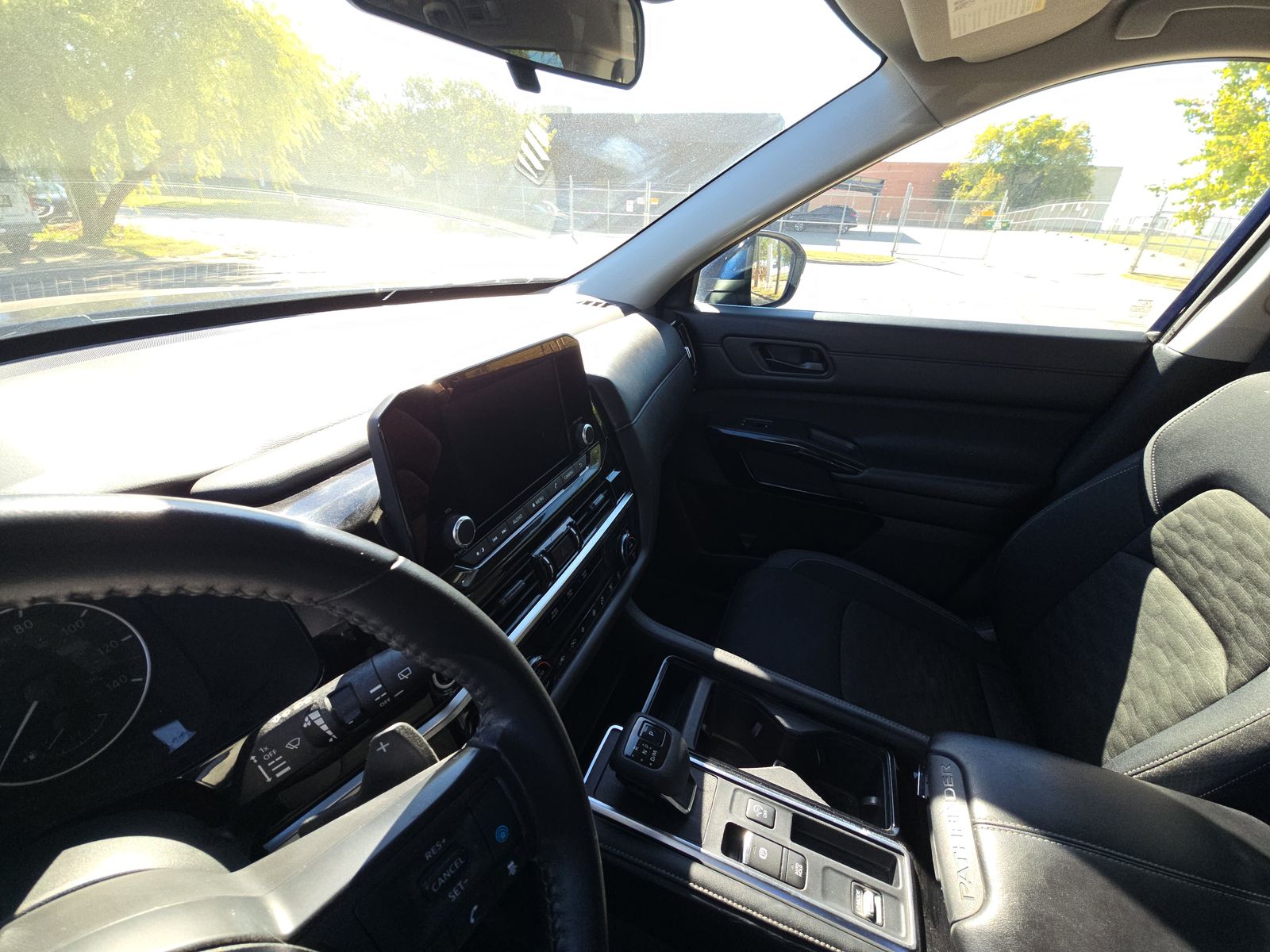 2024 Nissan Pathfinder SV FWD