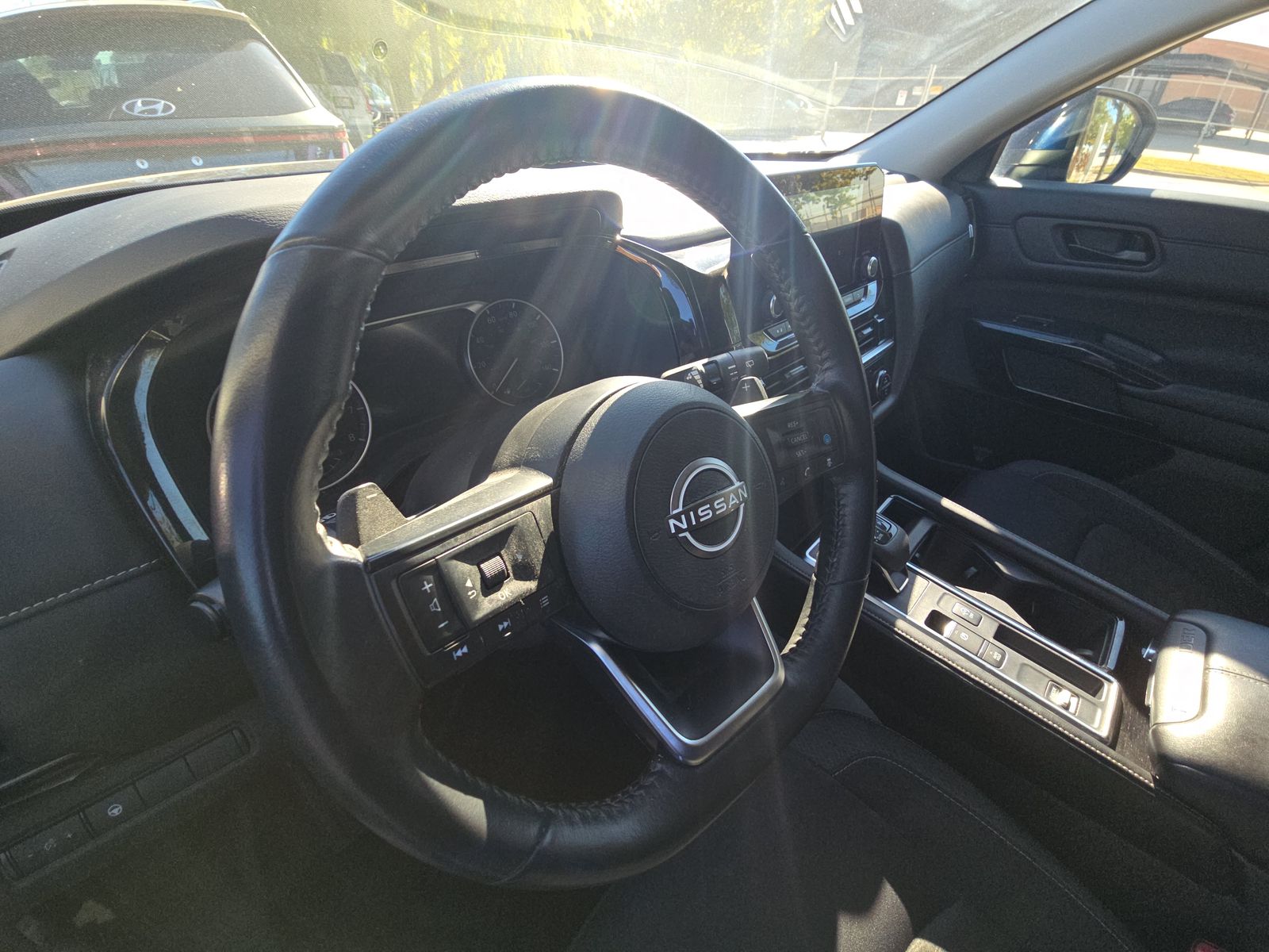 2024 Nissan Pathfinder SV FWD