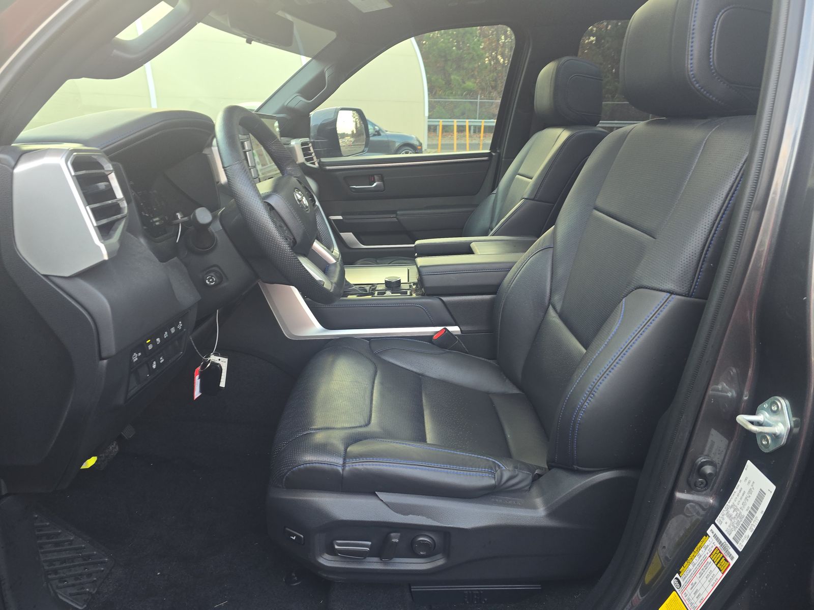 2023 Toyota Tundra Hybrid Platinum AWD