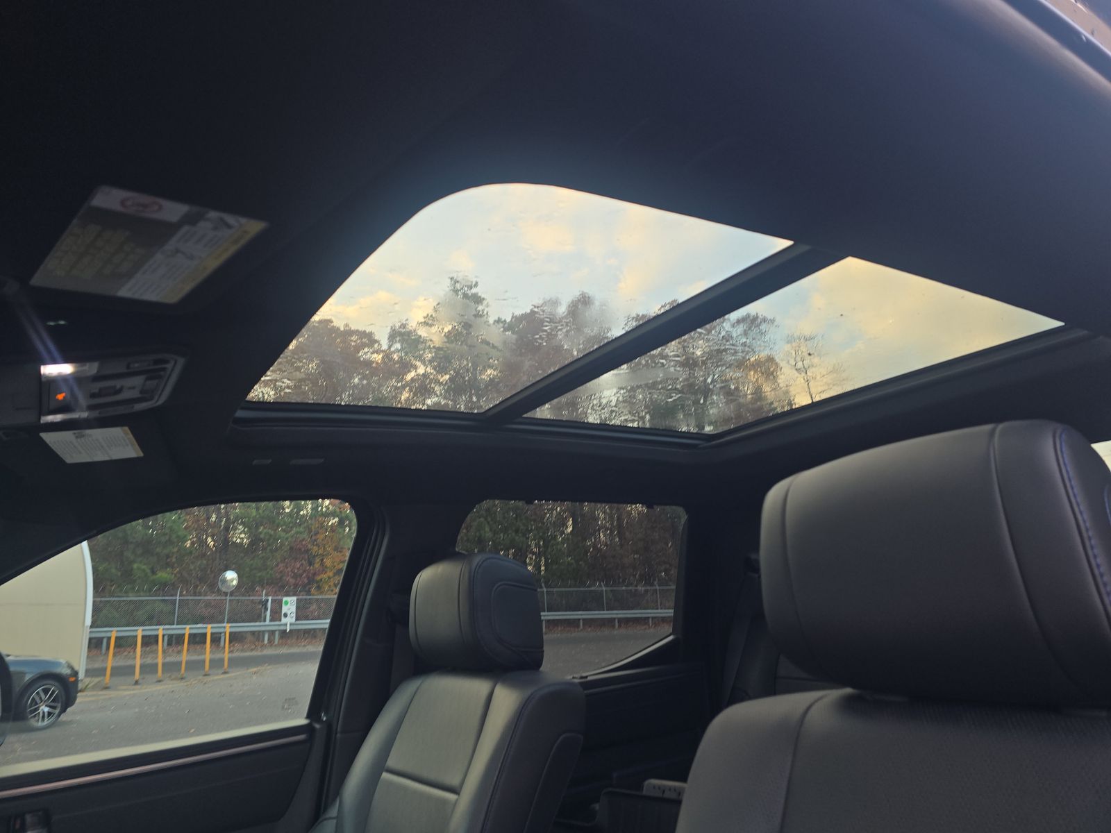 2023 Toyota Tundra Hybrid Platinum AWD